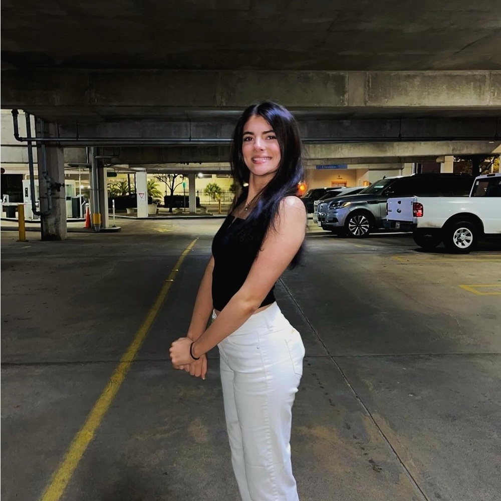 Meet your Posher, Alyssa